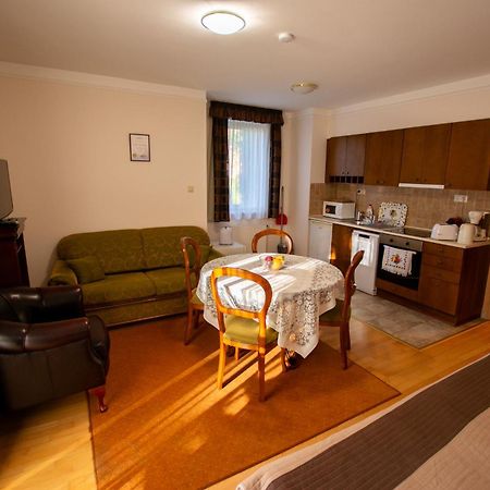 Bernadett Villa Apartman 3 Bük Екстериор снимка