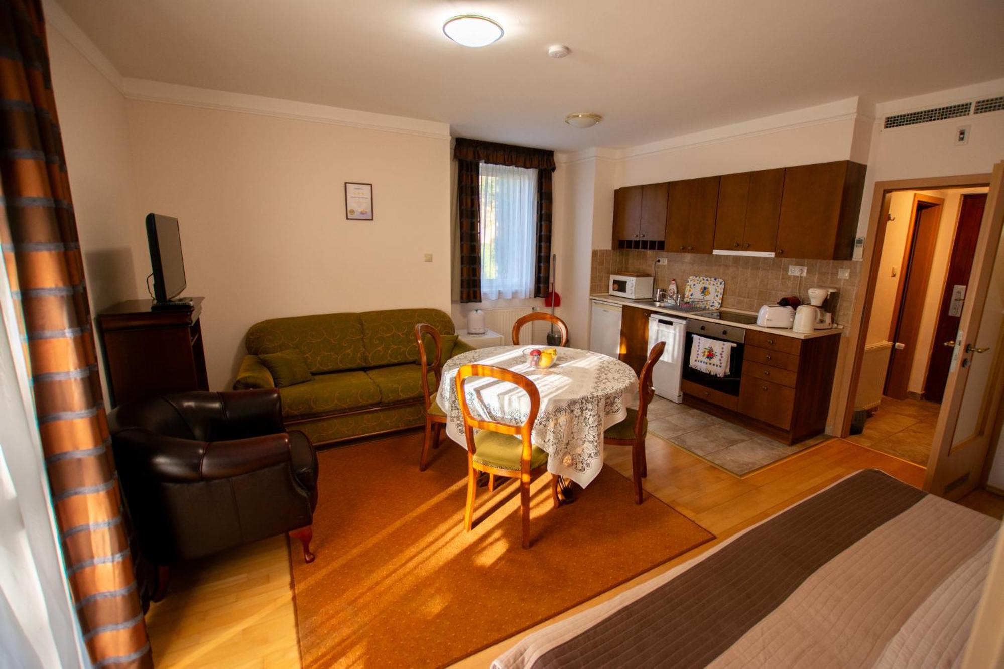 Bernadett Villa Apartman 3 Bük Екстериор снимка